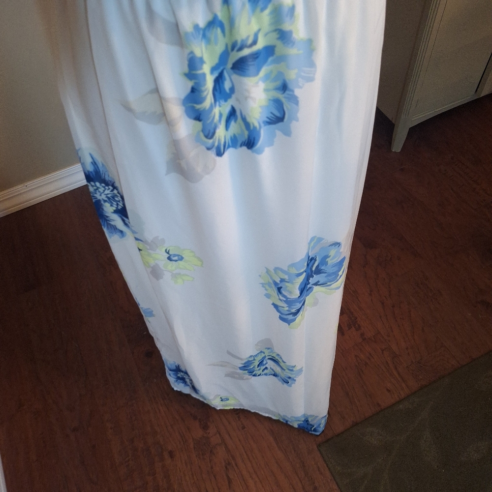 Old Navy White Dress with Blue and Green Floral Pattern Ruffles Mesh Maxi M - Picture 10 of 16